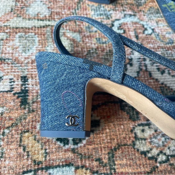 Chanel Blue 22S G31318 Mademoiselle Coco Denim Slingback Heel - Picture 5 of 10